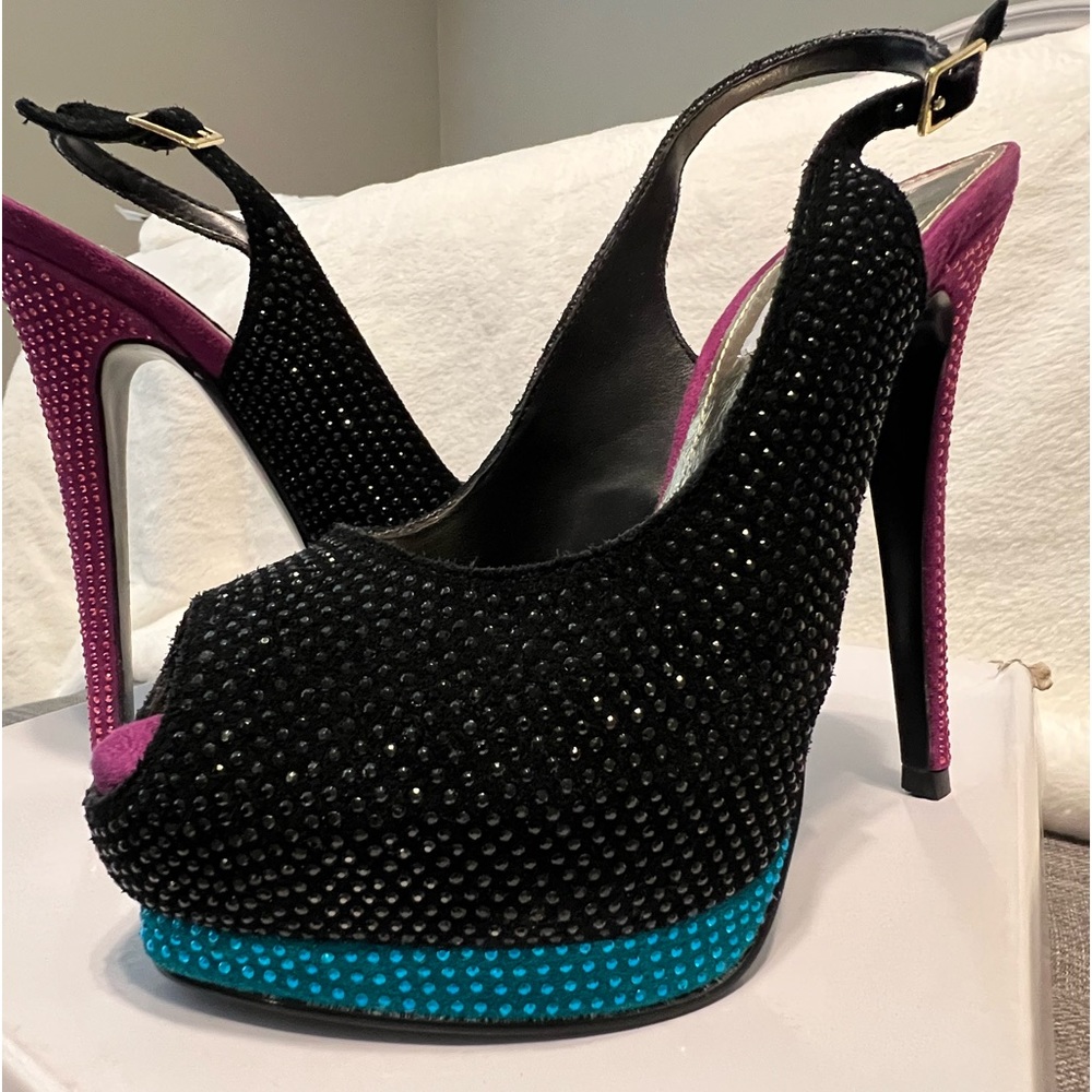 Ladies heels size 7